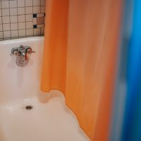 Quels sont les principaux types de rideaux de douche transparent ?
